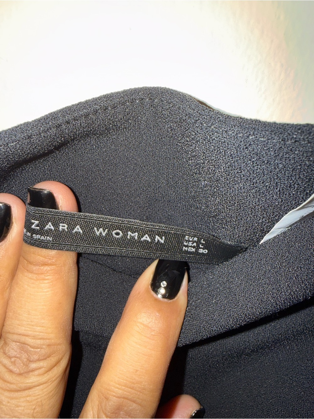 Zara Black Wide-Leg V-Waist Pants - Picture 3 of 4